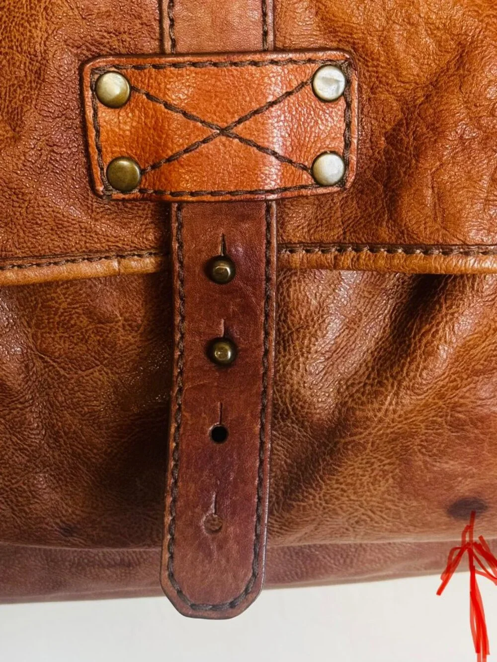 Vtg Fossil Distressed Leather Messenger Hobo Crossbody Adjustable Strap Bag